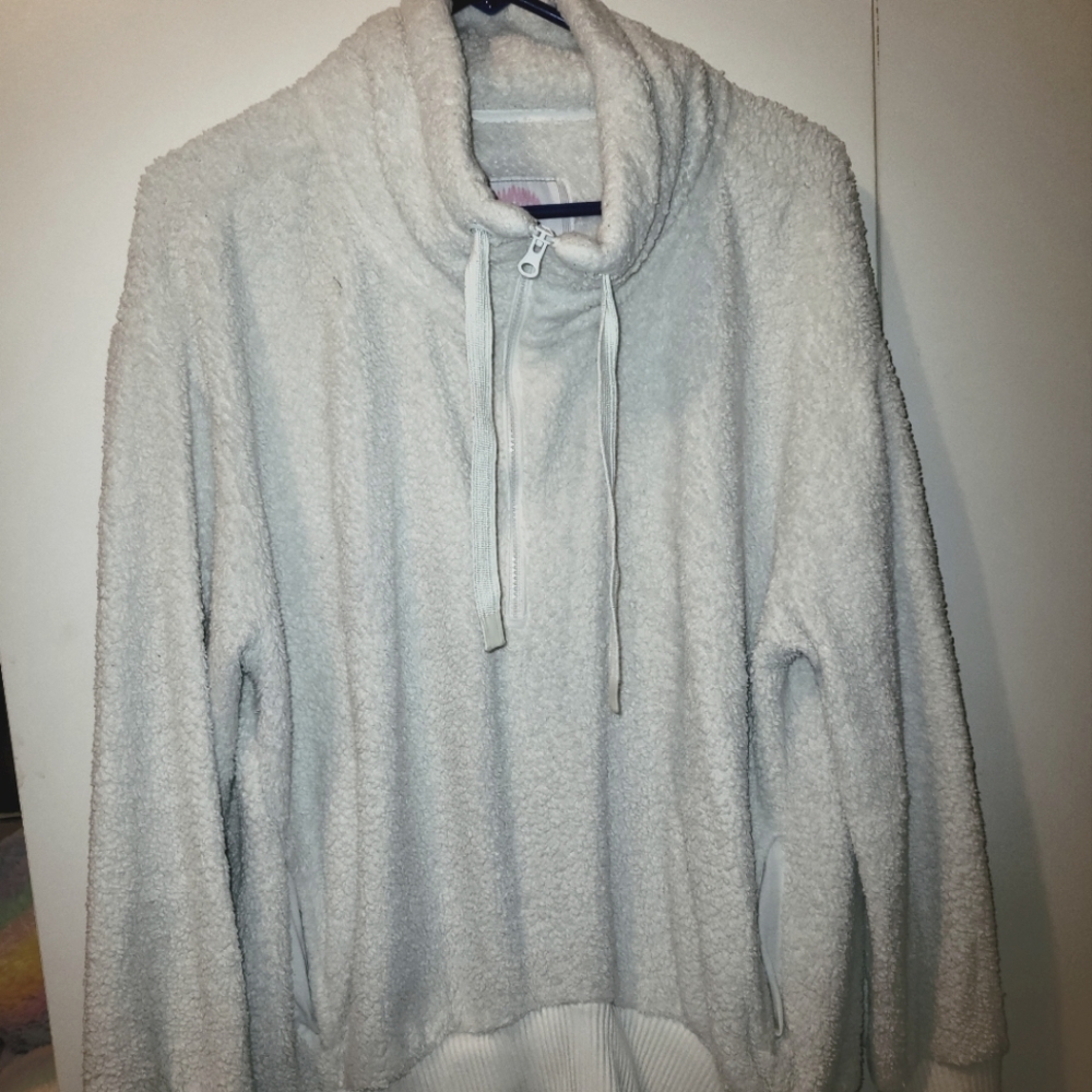 Ladies pullover